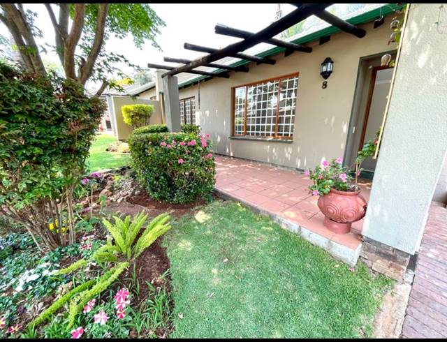 3 BEDROOM TOWNHOUSE FOR SALE IN NOORDHEUWEL